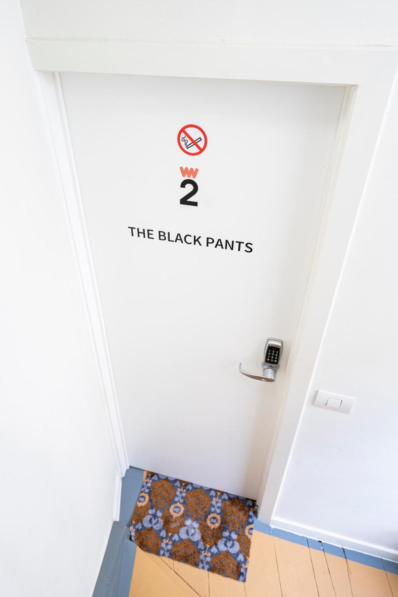 Shway - The Black Pants أنتويرب المظهر الخارجي الصورة